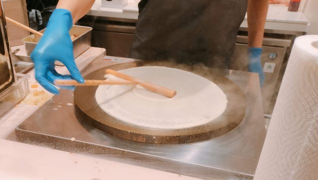 ゴディバのクレープ専門店「GODIVA dessert」がmozoワンダーシティにオープン！絶品メニュー紹介