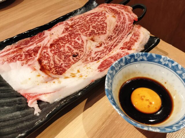 【名古屋・千種】インスタで人気！「和牛焼肉ラスベガス」のエンタメ焼肉が話題沸騰中｜話題のレバ刺ししゃぶしゃぶなど実食レポ