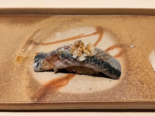 【鮨 銀座おのでら 名古屋】ミシュラン2つ星の江戸前寿司を体験|「おまかせ握り14種」レビュー