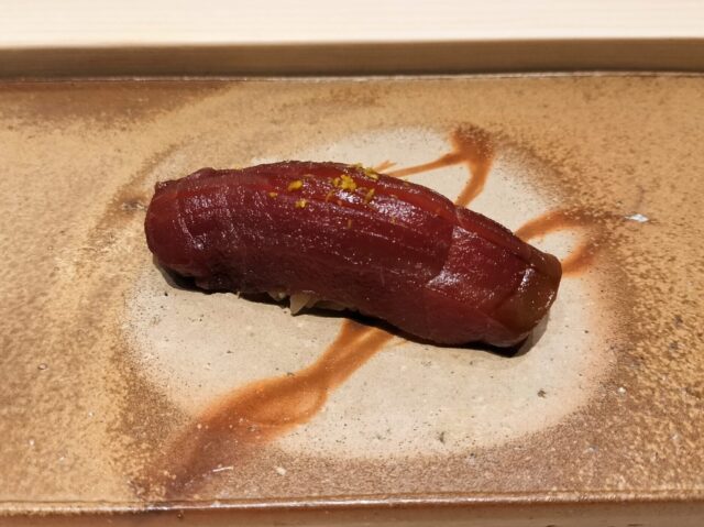 【鮨 銀座おのでら 名古屋】ミシュラン2つ星の江戸前寿司を体験|「おまかせ握り14種」レビュー